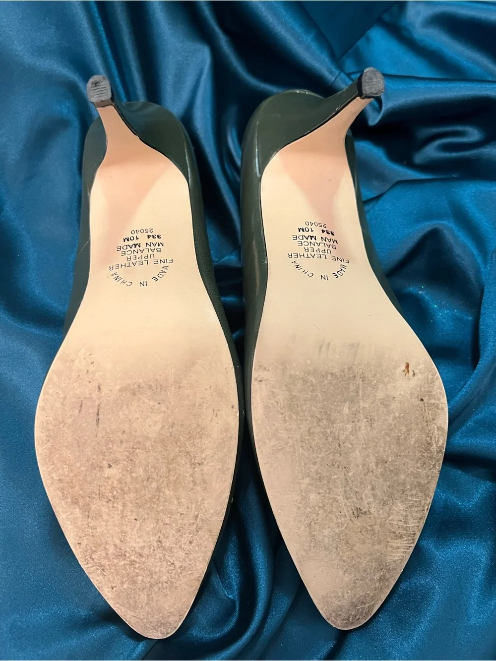Newport News Olive Green Pointed Toe Pumps